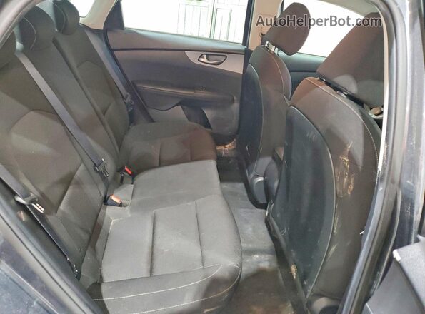 3KPF24ADXME325717 2021 KIA FORTE Gray Widok tylnych siedzeń