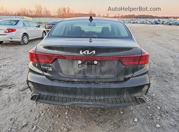 3KPF24ADXNE441565 2022 KIA FORTE Black Widok z tyłu