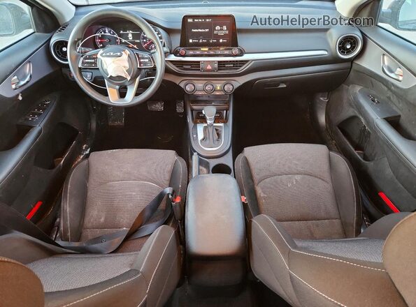 3KPF24ADXNE441565 2022 KIA FORTE Black Widok deski rozdzielczej