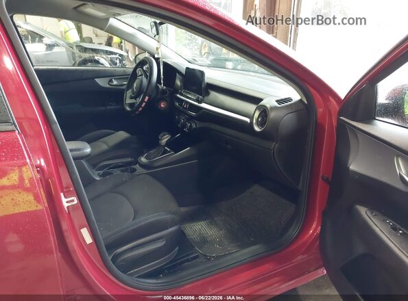 3KPF24ADXNE454042 2022 KIA FORTE Red Vista interior delantera