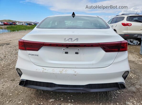 3KPF24ADXNE487039 2022 KIA FORTE White Rear view