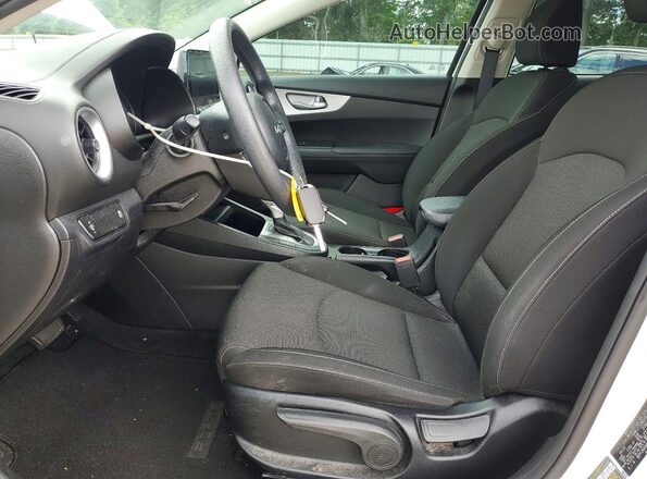3KPF24ADXNE502168 2022 KIA FORTE White Vista interior delantera