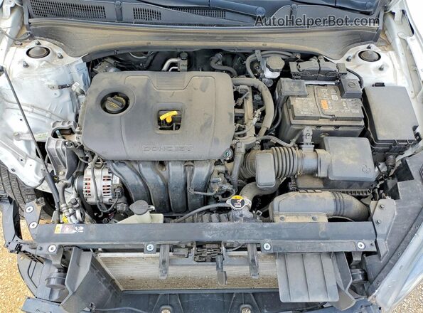 3KPF24ADXNE502168 2022 KIA FORTE White Vista interior trasera