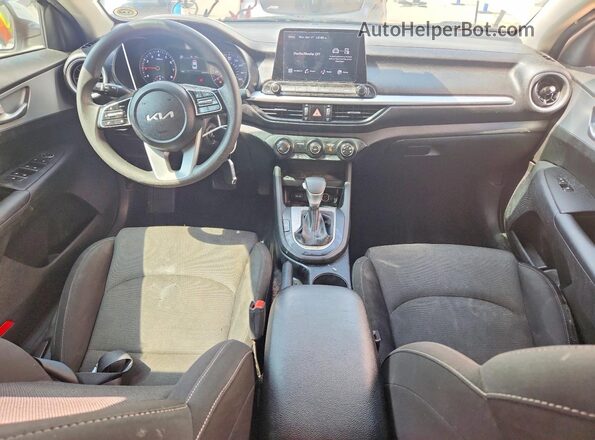 3KPF24ADXPE551115 2023 KIA FORTE White 