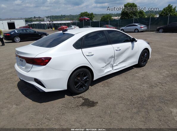 3KPF24ADXPE580307 2023 KIA FORTE White Հետևի աջ