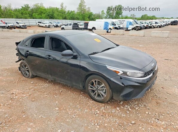 3KPF24ADXPE629876 2023 KIA FORTE Black Przód prawy