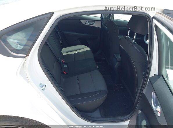 3KPF24ADXPE633409 2023 KIA FORTE White VIN sticker view