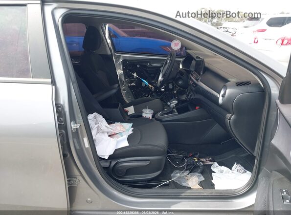 3KPF24ADXPE647200 2023 KIA FORTE Gray Սալոնի դիմացի տեսք