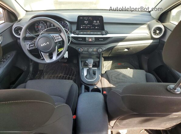 3KPF24ADXPE672940 2023 KIA FORTE Black Widok deski rozdzielczej