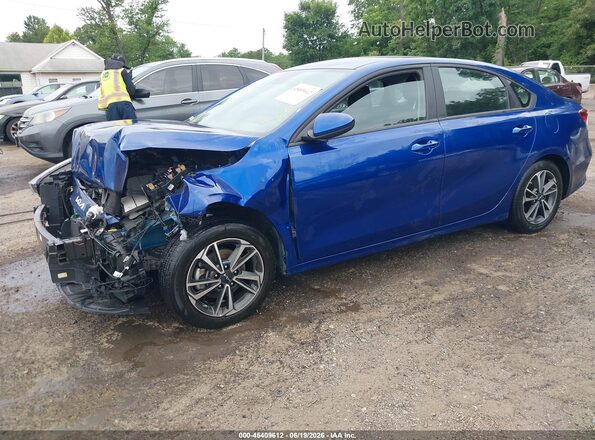 3KPF24ADXRE726966 2024 KIA FORTE Blue წინა მარცხენა ხედი სამი მეოთხედიდან