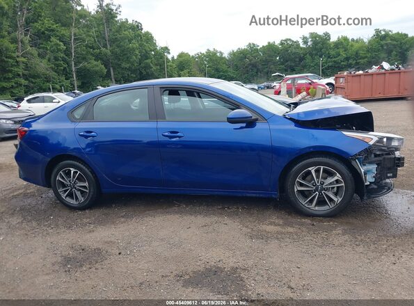 3KPF24ADXRE726966 2024 KIA FORTE Blue უკანა სალონის ხედი