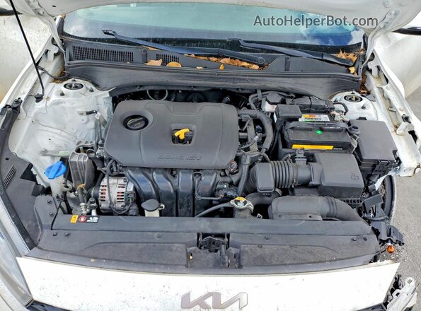 3KPF24ADXRE727289 2024 KIA FORTE White 