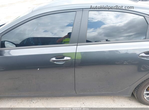 3KPF24ADXRE771289 2024 KIA FORTE Gray Vista interior de 360 grados