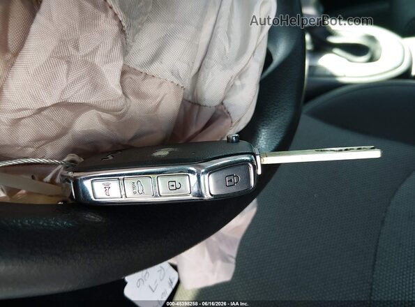 3KPF24ADXRE836917 2024 KIA FORTE White Widok deski rozdzielczej