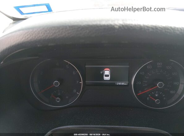 3KPF24ADXRE836917 2024 KIA FORTE White Widok tylnych siedzeń