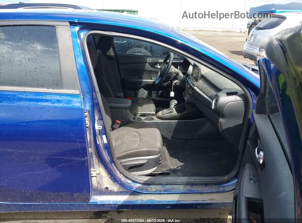 3KPF34AD0KE110647 2019 KIA FORTE Blue წინა სალონის ხედი