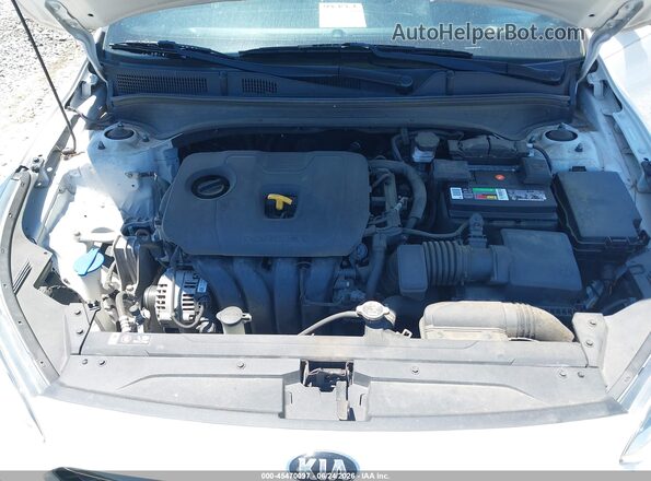 3KPF34AD0ME365138 2021 KIA FORTE White Вид ззаду