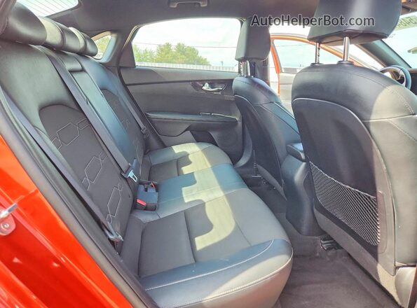 3KPF34AD1LE203775 2020 KIA FORTE Orange 