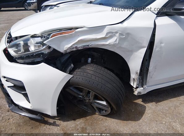 3KPF34AD1ME369019 2021 KIA FORTE White Widok z przodu