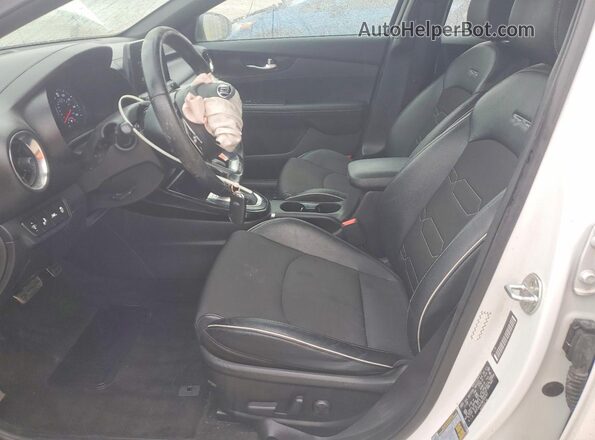 3KPF34AD2ME309797 2021 KIA FORTE White 