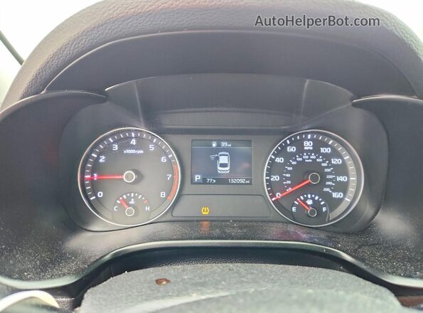 3KPF34AD3KE044448 2019 KIA FORTE Черный Вид щитка приборов