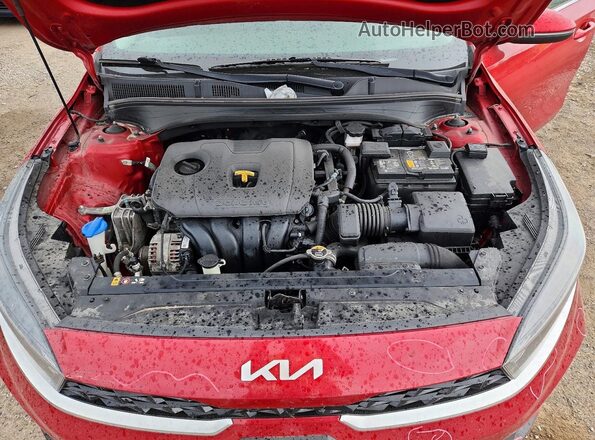 3KPF34AD3NE436348 2022 KIA FORTE Red Rear interior view
