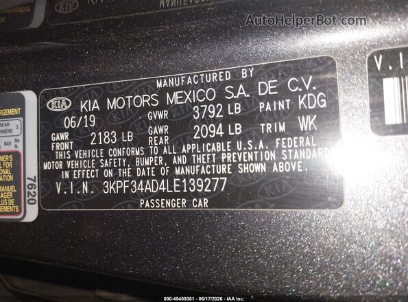 3KPF34AD4LE139277 2020 KIA FORTE Gray Vista del compartimento del motor