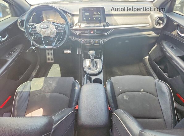 3KPF34AD4ME280643 2021 KIA FORTE Синий Вид панели приборов