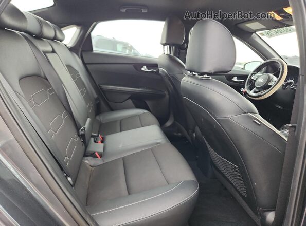 3KPF34AD5ME328280 2021 KIA FORTE Gray 