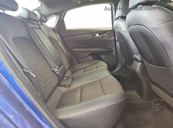 3KPF34AD6LE181529 2020 KIA FORTE Blue 