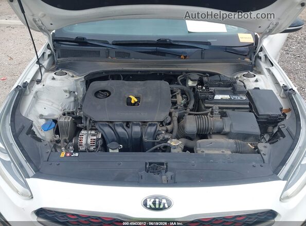 3KPF34AD7LE137720 2020 KIA FORTE Белый Вид сзади