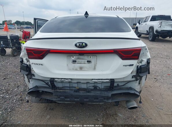 3KPF34AD7LE137720 2020 KIA FORTE Белый Вид спереди
