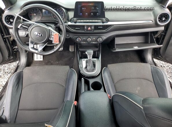 3KPF34AD8LE240337 2020 KIA FORTE Черный Вид панели приборов