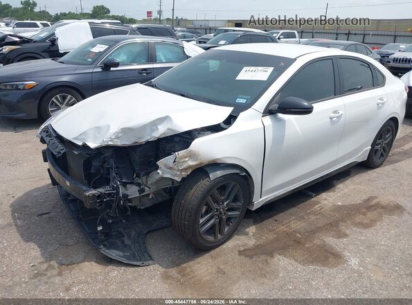 3KPF34ADXME298404 2021 KIA FORTE White Przód lewy