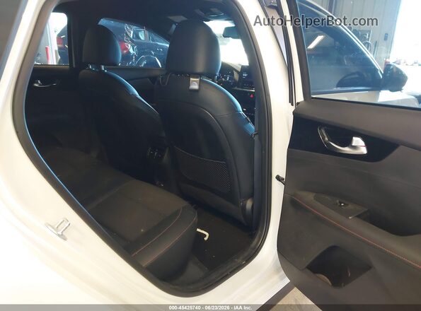 3KPF44AC0PE582794 2023 KIA FORTE White Вид наклейки з VIN-кодом