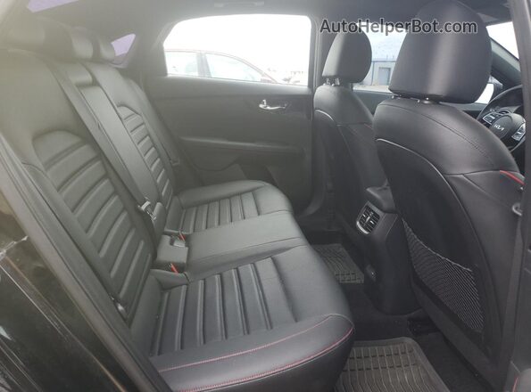 3KPF44AC0RE771898 2024 KIA FORTE Black Vista de los asientos traseros