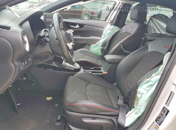 3KPF44AC1NE437695 2022 KIA FORTE White 