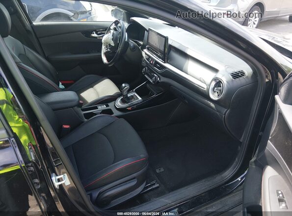 3KPF44AC2PE518336 2023 KIA FORTE Black Vista interior delantera