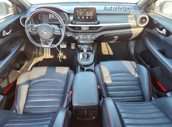 3KPF44AC4LE156259 2020 KIA FORTE Gray Widok deski rozdzielczej