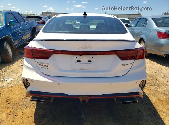 3KPF44AC4RE698728 2024 KIA FORTE White უკანა ხედი