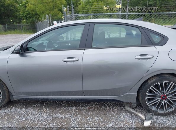 3KPF44AC5RE715861 2024 KIA FORTE Silver 