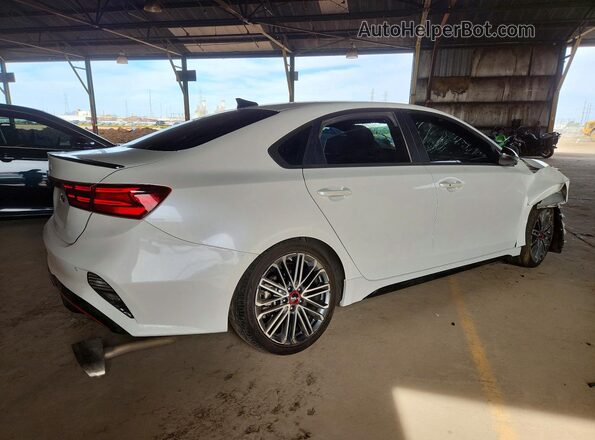 3KPF44AC6PE584257 2023 KIA FORTE White Tył prawy
