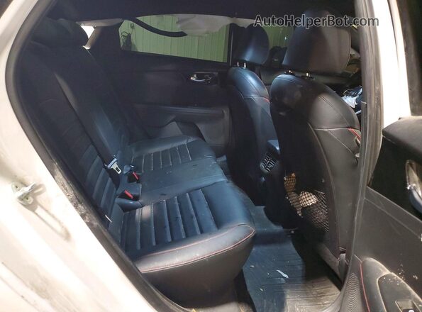 3KPF44AC7ME375976 2021 KIA FORTE Белый Вид задних сидений