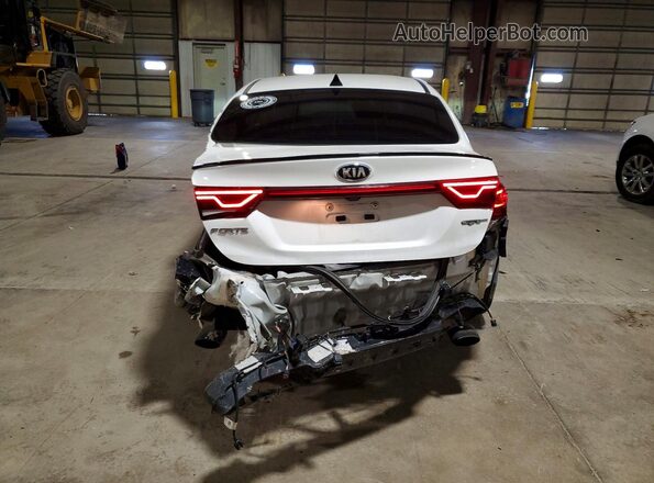 3KPF44AC7ME375976 2021 KIA FORTE Белый Вид сзади