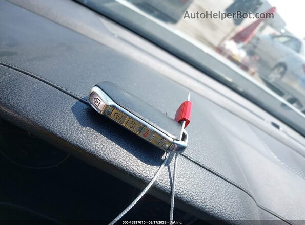 3KPF44AC7NE424806 2022 KIA FORTE White Widok deski rozdzielczej