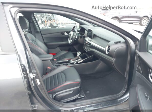 3KPF44AC8ME290533 2021 KIA FORTE Gray Вид салону спереду