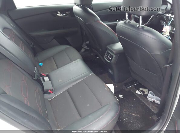 3KPF44AC9RE751357 2024 KIA FORTE White VIN կոդի պիտակի տեսք