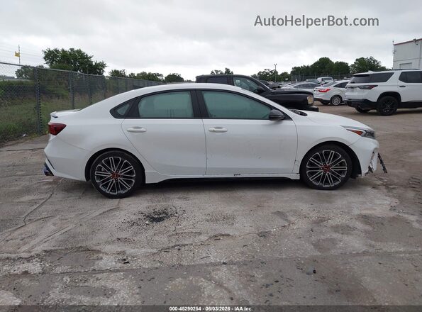 3KPF44AC9RE751357 2024 KIA FORTE White Սալոնի հետևի տեսք