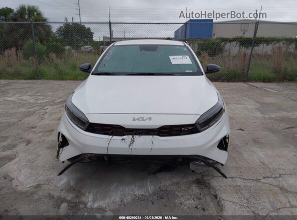 3KPF44AC9RE751357 2024 KIA FORTE White Սարքավորումների վահանակի տեսք
