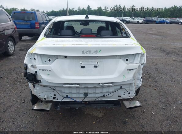 3KPF44ACXRE824509 2024 KIA FORTE White 